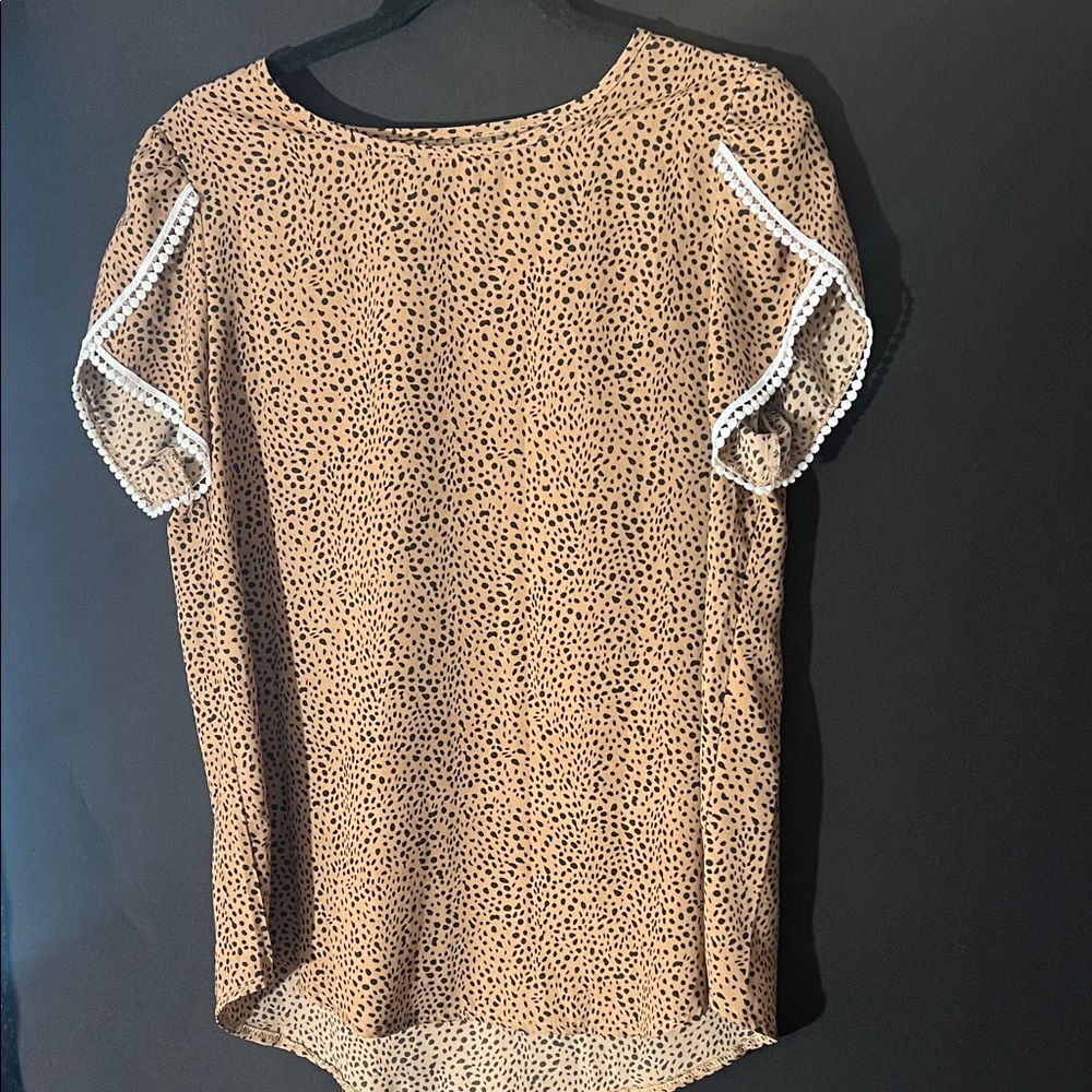 Women's Tan Polka Dot Top